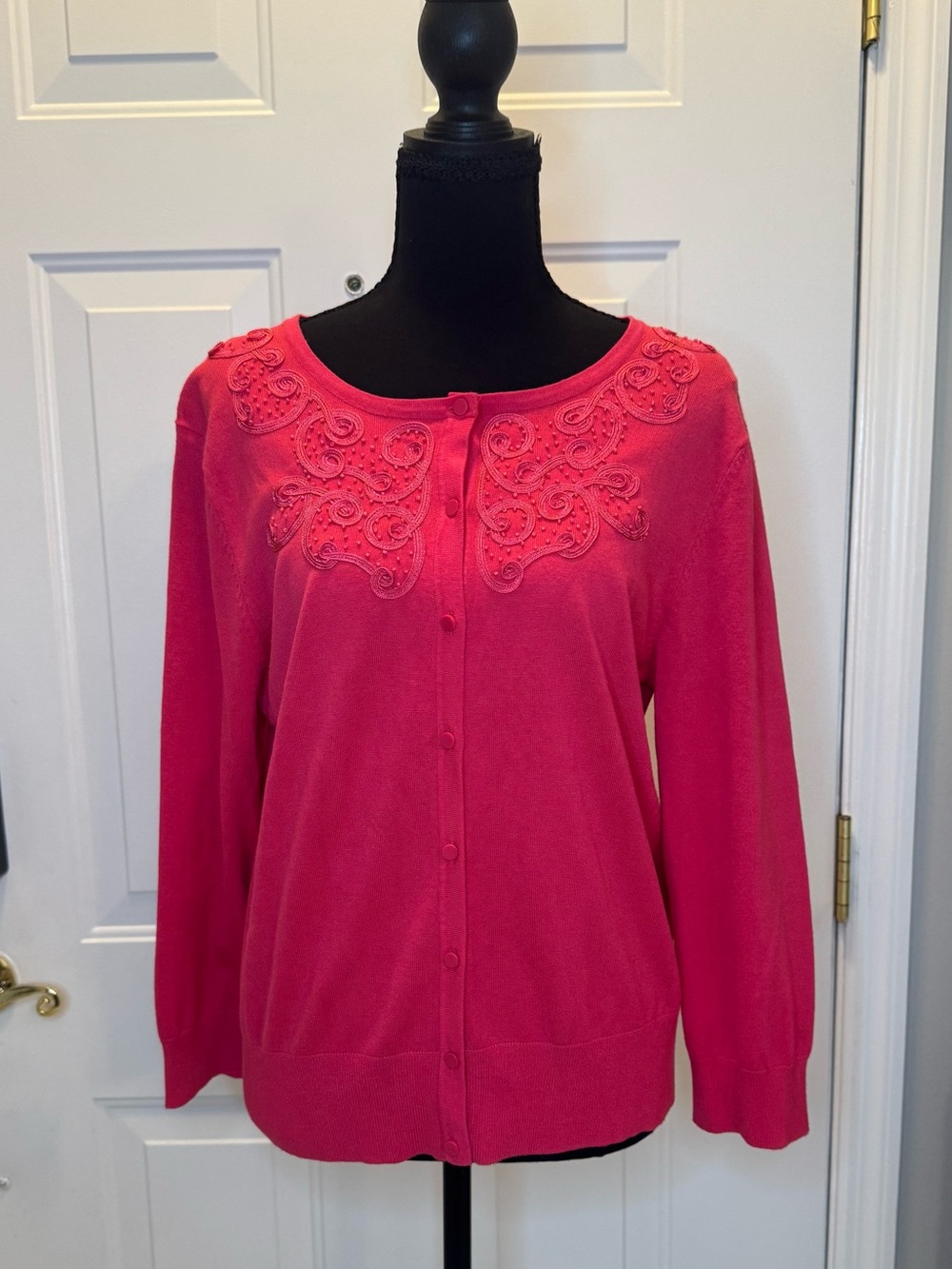 Cable & Gauge Fuchsia Embroidered Button-Front Cardigan